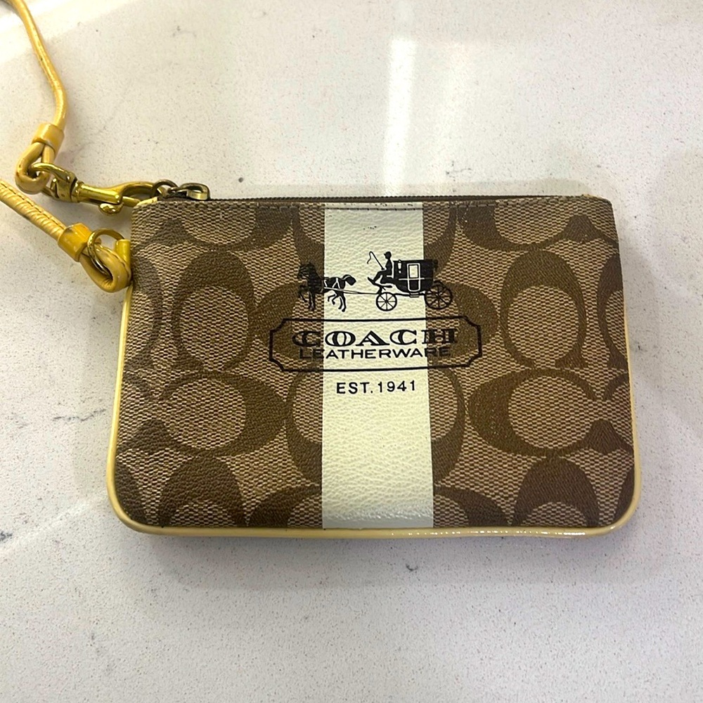 Coach contrast stick leather wristlet